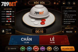 Giao diện bàn Xóc Đĩa trực tuyến với bát, đĩa, bốn quân vị và các cửa cược Chẵn Lẻ